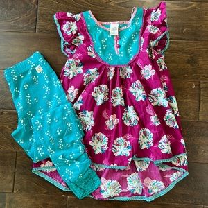 Wildflower tunic and leggings set. Girls Size 8.